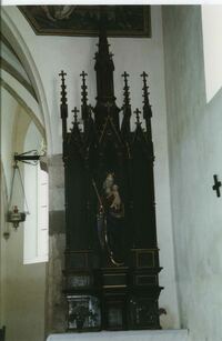 Kirche-Seitenaltar-rechts